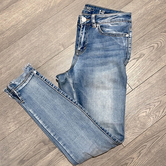 Noisy May Skinny Jeans - Picture 3 of 4